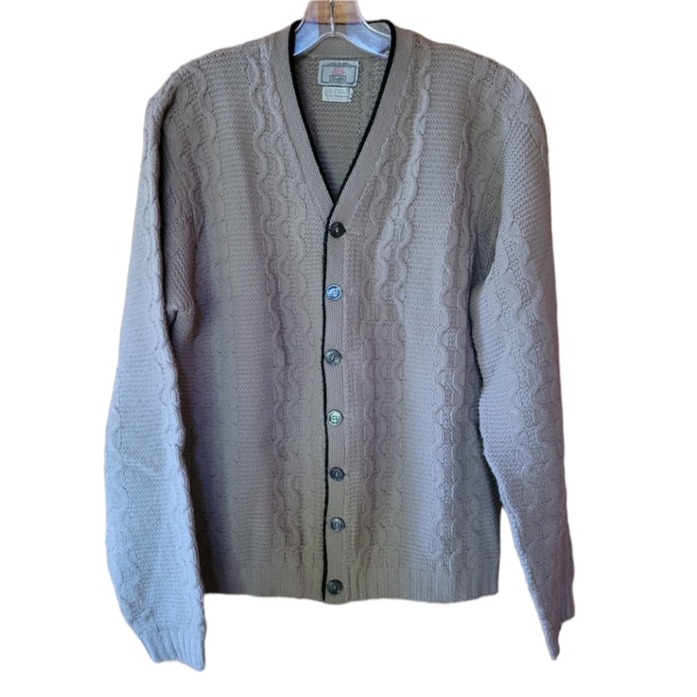 Vintage Brills 202 Shop Cardigan